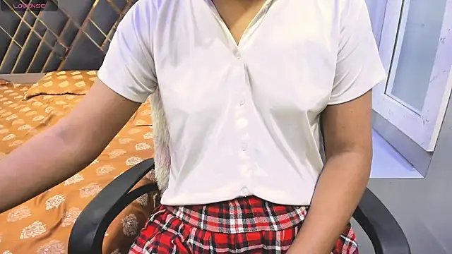 Snapshot of IndianKittey chatting on 11/02/25, 01:08 IndianKittey online show from 11/02/25, 01:08