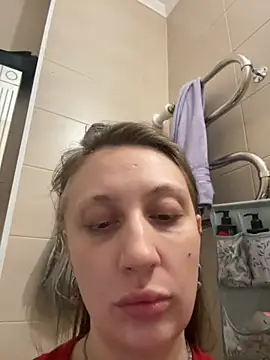 Snapshot of sirena_x_baby chatting on 10/26/25, 07:58 sirena x baby online show from 10/26/25, 07:58