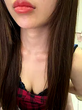 Snapshot of __Lilybae__ chatting on 10/23/25, 02:49 Lilybae online show from 10/23/25, 02:49