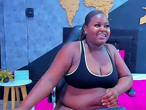 Snapshot of Naomi_klein_ chatting on 10/27/25, 06:12 Naomi klein  online show from 10/27/25, 06:12