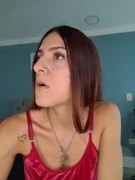 Luna Raay online show from 11/27/25, 04:31