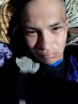 Ojitosbrrr online show from 11/12/25, 09:32