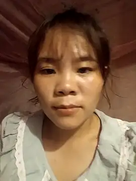 Snapshot of Bany_x chatting on 10/26/25, 01:06 Bany x online show from 10/26/25, 01:06