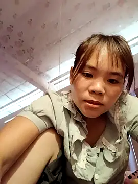 Snapshot of Bany_x chatting on 10/27/25, 05:00 Bany x online show from 10/27/25, 05:00