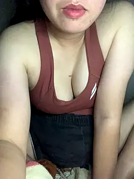 Snapshot of Clair_zee chatting on 10/26/25, 06:14 Clair zee online show from 10/26/25, 06:14