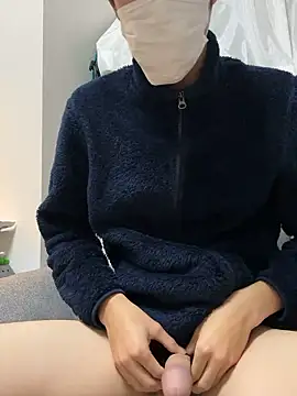 Snapshot of HERO113211 chatting on 10/24/25, 11:39 HERO113211 online show from 10/24/25, 11:39