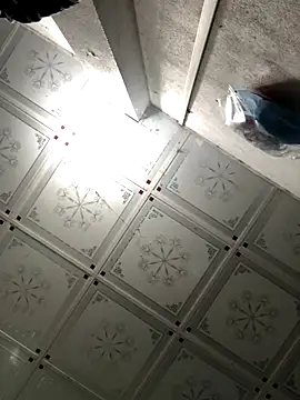 Snapshot of bombom1x chatting on 11/07/25, 06:08 bombom1x online show from 11/07/25, 06:08