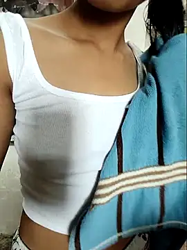 Snapshot of Kissu-Jaan chatting on 10/30/25, 05:53 Kissu-Jaan online show from 10/30/25, 05:53