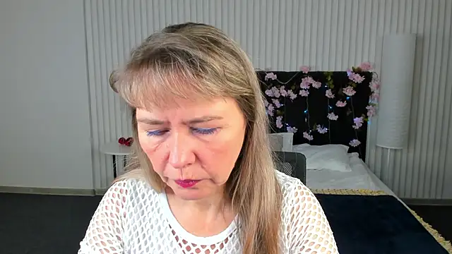 Snapshot of Carla_Vogue chatting on 11/04/25, 03:05 Carla Vogue online show from 11/04/25, 03:05