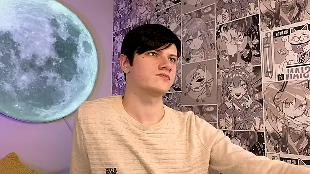 Snapshot of Allert_ chatting on 10/28/25, 10:01 Allert  online show from 10/28/25, 10:01