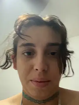 gigi333regi online show from 11/22/25, 09:58