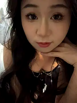 Snapshot of tingting1_ chatting on 11/04/25, 01:54 tingting1 online show from 11/04/25, 01:54