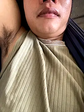 Thichthittuoi online show from 10/28/25, 02:15