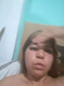 Snapshot of Erica_luvv chatting on 11/27/25, 12:24 Erica luvv online show from 11/27/25, 12:24