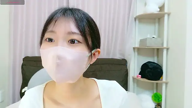 Snapshot of rei_chaaan chatting on 11/01/25, 09:22 rei chaaan online show from 11/01/25, 09:22