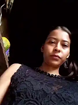 Snapshot of Tinaa18Love chatting on 11/20/25, 04:07 Tinaa18Love online show from 11/20/25, 04:07