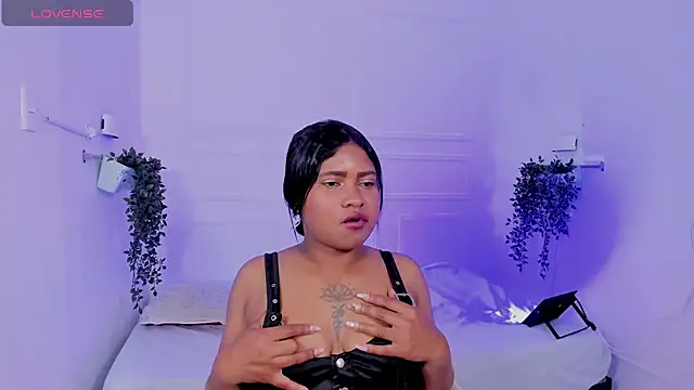 Anyelikluz91 online show from 11/02/25, 04:15