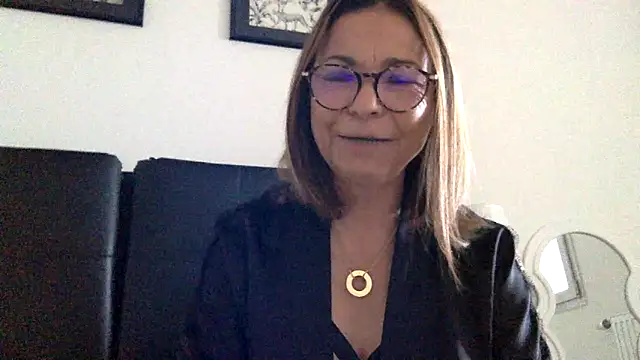 Snapshot of Angel-69XX chatting on 11/20/25, 03:23 Angel-69XX online show from 11/20/25, 03:23