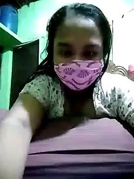 Snapshot of Hurnygril chatting on 10/28/25, 03:25 Hurnygril online show from 10/28/25, 03:25