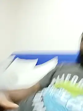 shoodly99 online show from 10/27/25, 01:53