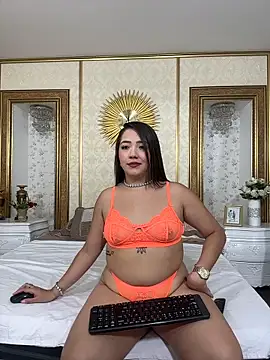 Snapshot of Hannahpradaa_ chatting on 11/04/25, 12:04 Hannahpradaa online show from 11/04/25, 12:04