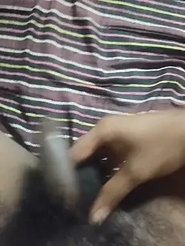 Snapshot of kkarish24 chatting on 10/29/25, 06:09 kkarish24 online show from 10/29/25, 06:09