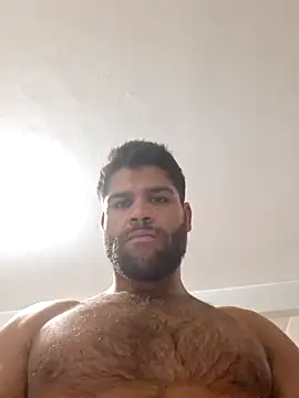 Snapshot of EuPeu chatting on 10/29/25, 02:47 EuPeu online show from 10/29/25, 02:47