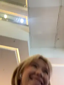 Snapshot of Leila_La chatting on 11/01/25, 09:11 Leila La online show from 11/01/25, 09:11