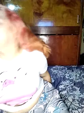 Snapshot of emely_kiss_ chatting on 11/12/25, 02:50 emely kiss online show from 11/12/25, 02:50