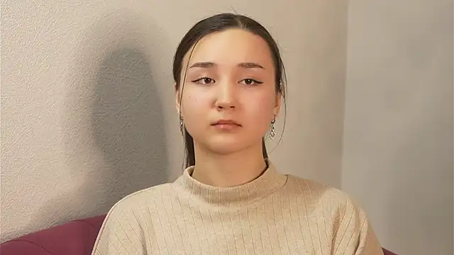 NilsaGraci online show from 10/28/25, 09:35