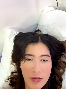 emilyy1  online show from 10/29/25, 03:20