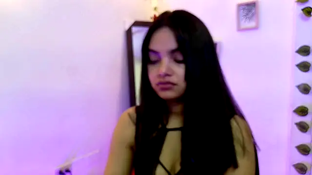 Snapshot of evangelinemoretti chatting on 10/29/25, 09:38 evangelinemoretti online show from 10/29/25, 09:38