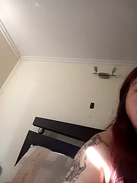 Snapshot of SofiBelluccix chatting on 11/04/25, 01:21 SofiBelluccix online show from 11/04/25, 01:21