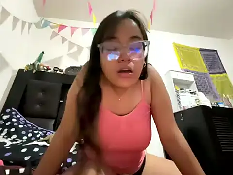 SolcitaThiccc online show from 11/10/25, 02:43