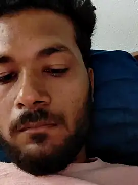 Damiaan 67 online show from 11/06/25, 04:13