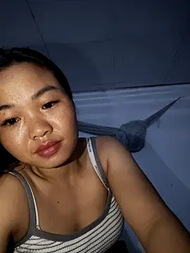 Snapshot of chu-bibo chatting on 10/28/25, 11:07 chu-bibo online show from 10/28/25, 11:07