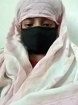 Quenn-Jiya752 online show from 11/01/25, 07:32