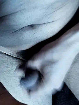 Snapshot of francot6998 chatting on 11/01/25, 07:49 francot6998 online show from 11/01/25, 07:49