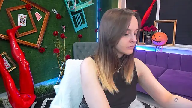 IreneBailey online show from 10/30/25, 09:33