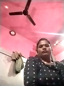 Snapshot of lodhipriti chatting on 10/29/25, 02:30 lodhipriti online show from 10/29/25, 02:30