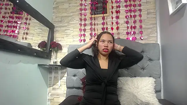 Snapshot of meliissa_sweett chatting on 10/30/25, 09:37 meliissa sweett online show from 10/30/25, 09:37