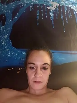 Snapshot of yummy_love chatting on 11/10/25, 09:47 yummy love online show from 11/10/25, 09:47