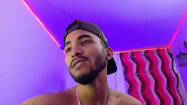 Boy Rockxx online show from 11/25/25, 03:50