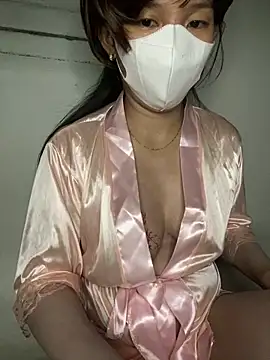 DAISSY69 online show from 11/18/25, 04:55