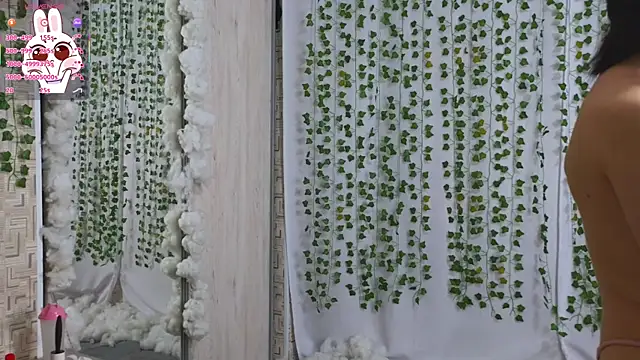 Snapshot of aliyapickme chatting on 11/15/25, 11:51 aliyapickme online show from 11/15/25, 11:51