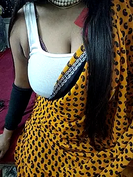 Snapshot of Rithikasangupta chatting on 11/03/25, 04:30 Rithikasangupta online show from 11/03/25, 04:30