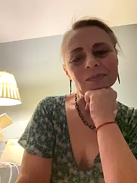 Snapshot of ToriLove777 chatting on 11/11/25, 12:21 ToriLove777 online show from 11/11/25, 12:21