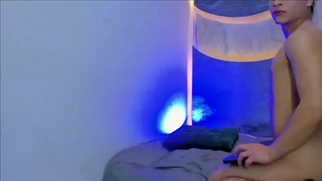 Hot guys sex3  online show from 10/31/25, 04:52