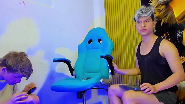 Hot guys sex3  online show from 11/02/25, 01:57