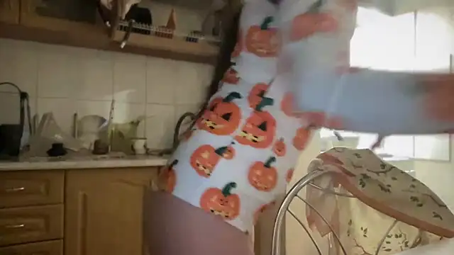 ShizukuHunter online show from 11/02/25, 04:09